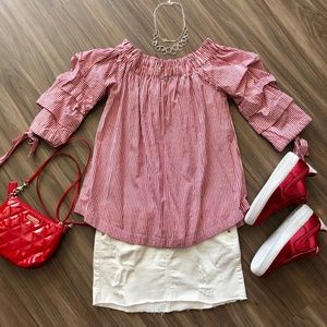 NWOT Wishlist Puffy Sleeved Off the Shoulder Top